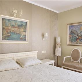 5 bedroom bayside villa with pool near Kotor, sleeps 12